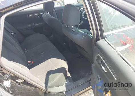 2015 Nissan Altima 2.5 Sv из США, поврежденный, VIN 1N4AL3AP5FC199553